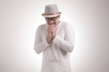 Fotoğraf resim portre mutlulukla gülümseyerek komik çekici şirin Asyalı gencin