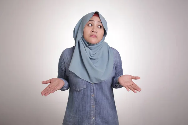 Portret Van Aziatische Moslim Zakenvrouw Draagt Hijab Toont Weigering Ontkenning — Stockfoto
