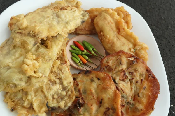 Gorengan Gustări Tradiționale Indoneziene Stradă Gustare Pisang Goreng Bakwan Tempe — Fotografie, imagine de stoc