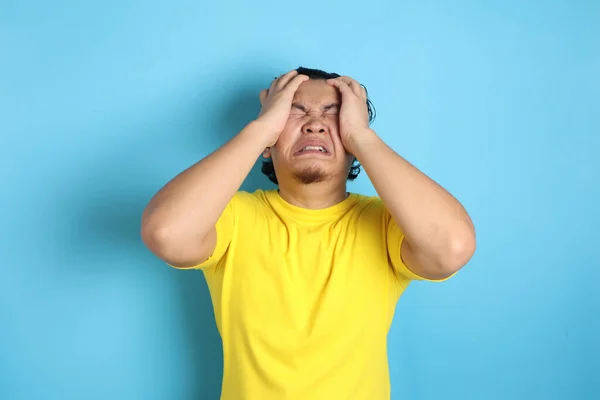 Foto Imagem Engraçado Homem Asiático Chorando Fechar Olhos Triste Depressão — Fotografia de Stock