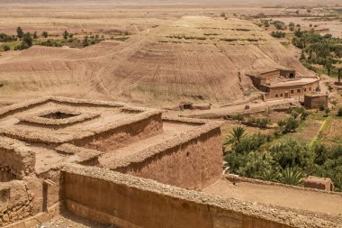 Fas turistik ve sanatsal ayrıntılarını