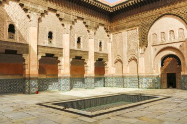 Fas turistik ve sanatsal ayrıntılarını