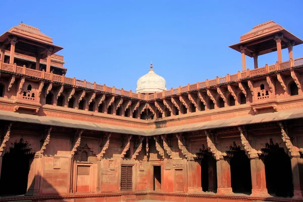 Nádvoří Jahangiri Mahal v Agra Fort, Uttar Pradesh, Indie — Stock fotografie