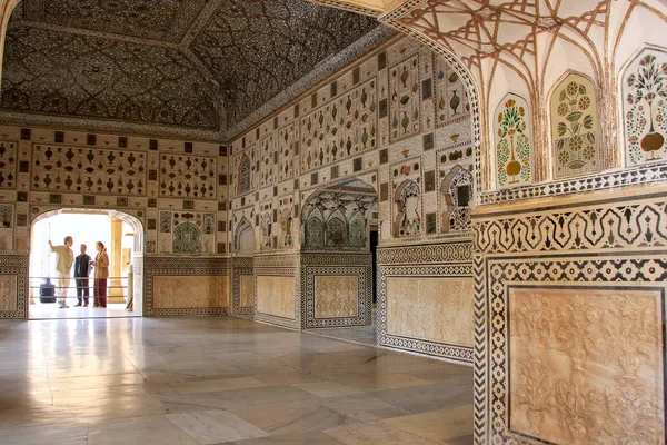 Amber, Indie – 1. března: Jai Mandir (Mirror palác) v Amber Fort — Stock fotografie