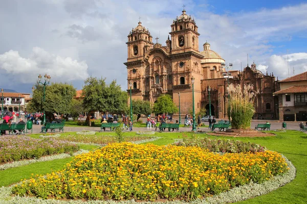 CUSCO, PERU - 20 GENNAIO: Iglesia de la Compania de Jesus su Pla — Foto Stock