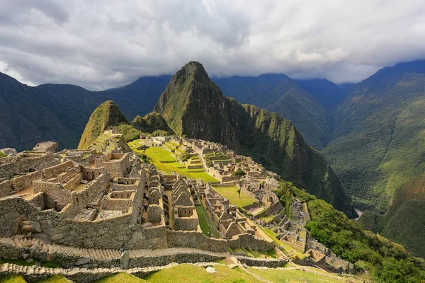 Cidadela inca Machu Picchu no Peru — Fotografia de Stock
