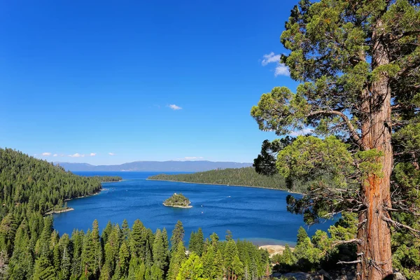 Emerald Bay Fannette Adası, California, ABD ile Lake Tahoe adlı