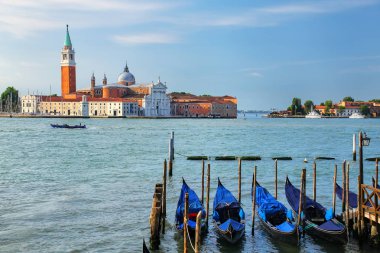  San Giorgio Maggiore Adası karşısında San Marco meydanında Ven