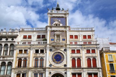 Saat Kulesi doğum Via di San Marco Venedik, İtalya