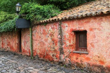 Calle de los Suspiros (Street of Sighs) Colonia del Sacrament içinde