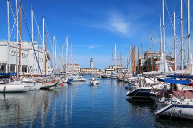 Trieste, İtalya - 21 Haziran: tekneler yat limanında demirlemiş 21 Haziran 2