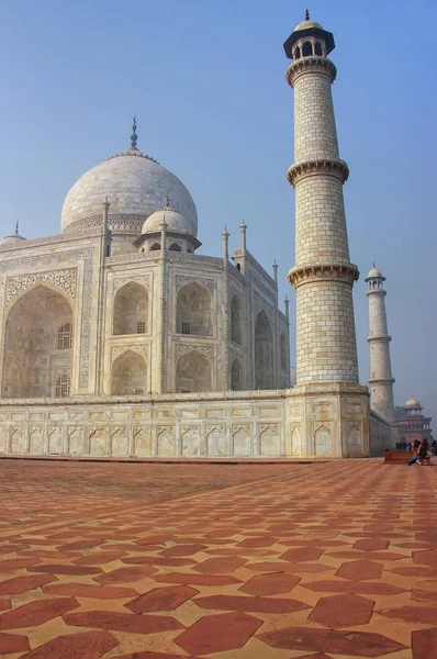 Vue du Taj Mahal le matin, Agra, Uttar Pradesh, Inde — Photo