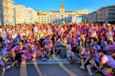 Trieste, İtalya - 20 Haziran: Kimliği belirsiz kişi içinde C katılmak