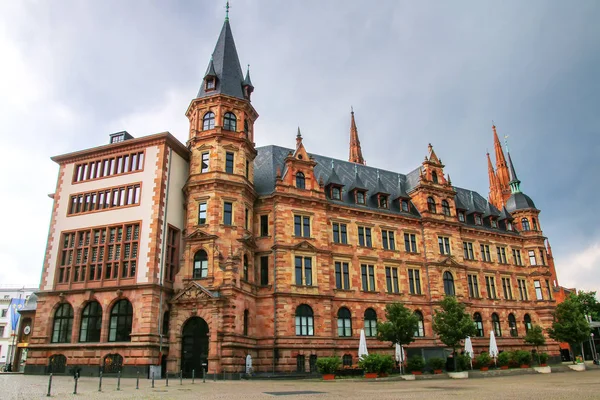 Nya stadshuset i Wiesbaden, Hessen, Tyskland — Stockfoto