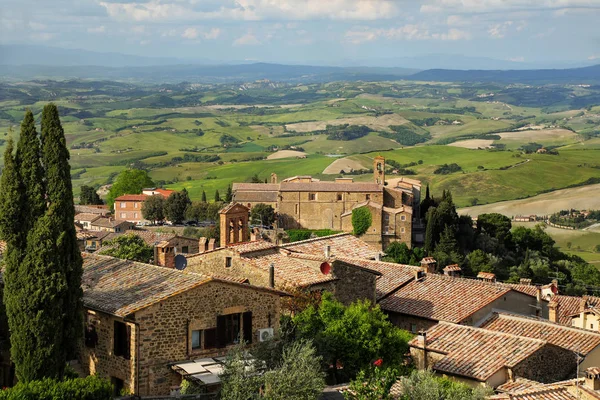 Vista da cidade de Montalcino da Fortaleza de Val d 'Orcia, Toscana — Fotografia de Stock
