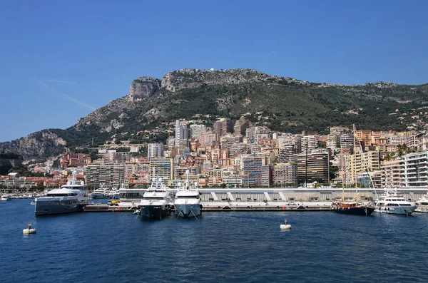 La Condamine ward ve bağlantı noktası Herkül Monako görünümü.