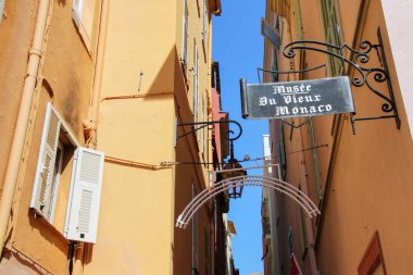 Monaco-Ville, Monaco-11 Temmuz: Ju üzerinde dar sokak boyunca evleri