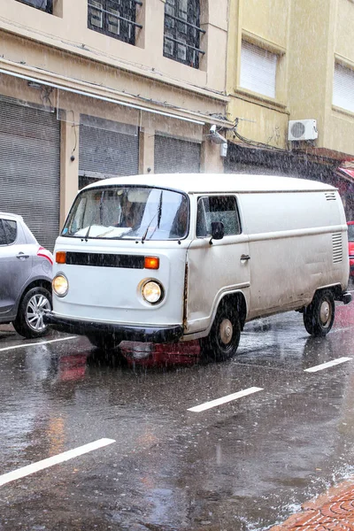 Montevideo, Uruguay - 9 December: Heavy rain i centrum — Stockfoto