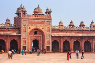 Fatehpur Sikri, Hindistan-Ocak 30: Kimliği belirsiz kişi yürüyüş TH