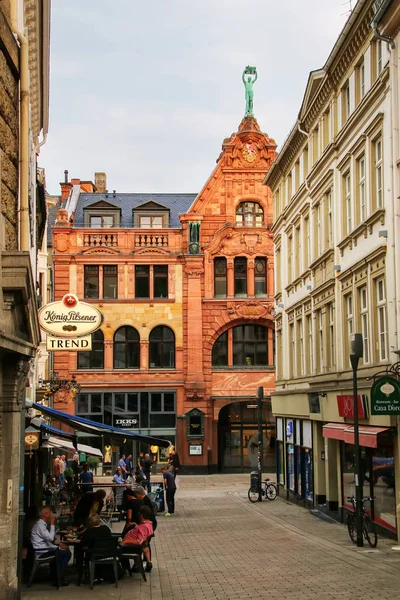 Wiesbaden, Almanya - 24 Mayıs: Tarihi kent merkezi m sokakta — Stok fotoğraf