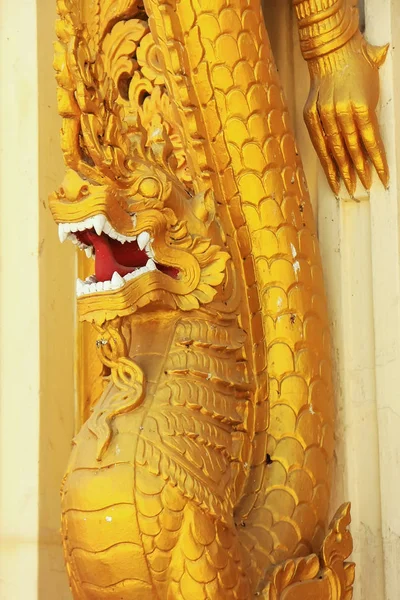 Carved Dragon Wall Mahamuni Pagoda Mandalay Myanmar Mahamuni Pagoda Buddhist — Stock Photo, Image