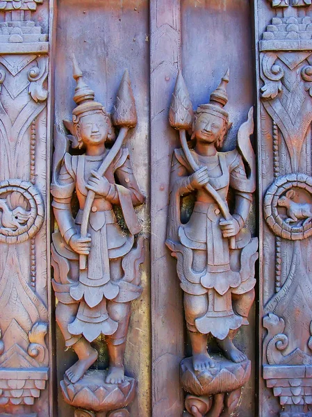 Sculpture Sur Une Porte Bois Monastère Shwe Bin Kyaung Mandalay — Photo