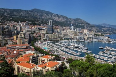 La Condamine ward ve bağlantı noktası Herkül Monako görünümünü. Bağlantı noktası Herkül'ün Monako sadece derin limanıdır