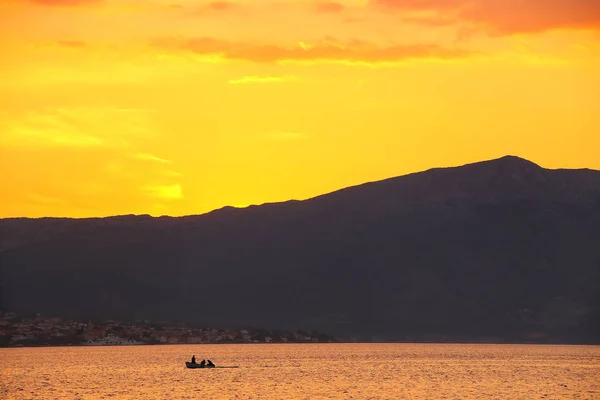 Salida Del Sol Sobre Península Peljesac Estrecho Peljeski Visto Desde —  Fotos de Stock