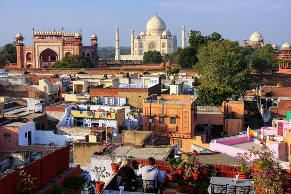 Pemandangan Taj Mahal Dari Atas Atap Restoran Taj Ganj Lingkungan — Stok Foto