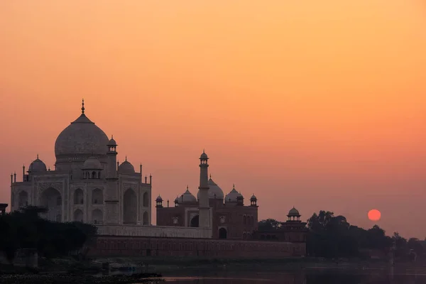 Taj Mahal Reflected Yamuna River Sunset Agra India Commissioned 1632 — Stock Photo, Image