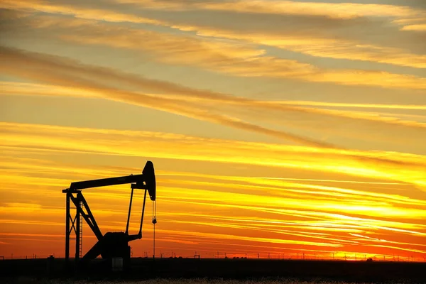 Jack Bomba Silueta Campo Petróleo Atardecer — Foto de Stock