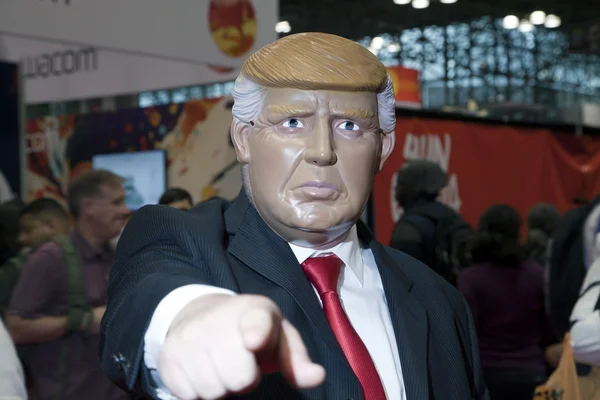 Man wearing Donald Trump costume at NY Comic Con — Stock Photo, Image