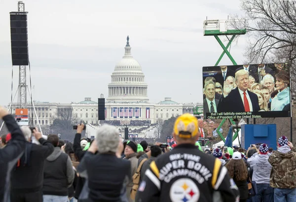 ドナルド トランプ氏就任 — ストック写真