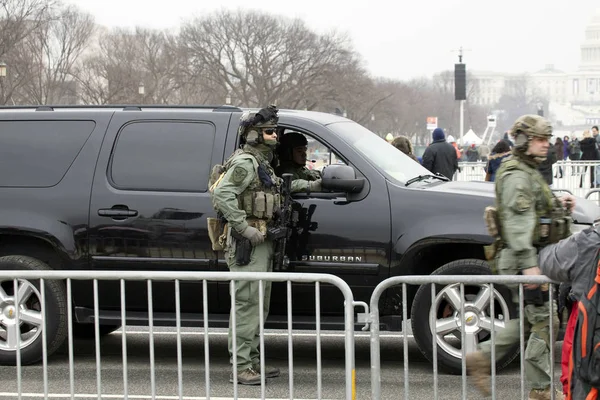 Specjalne działania straży dyżur podczas inauguracji Donald Trump — Zdjęcie stockowe