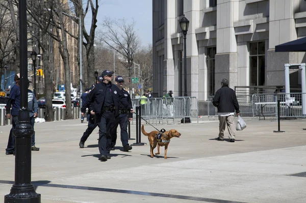 NYPD policji licznik terroryzmu Prezydium oficerów patrole Yankee sta Obrazy Stockowe bez tantiem