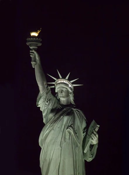 Statue of Liberty at night — Stock Photo, Image