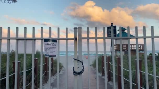 Zandstrand Sunny Isles Beach Florida Stranden Gesloten Hek Als Gevolg — Stockvideo