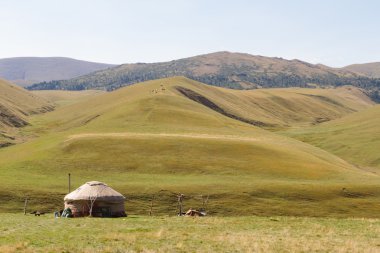 dağlarda yurt