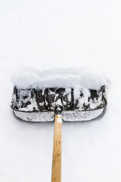 Grande pá de remoção de neve — Fotografia de Stock
