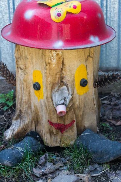 Tuin figuur van een boomstronk — Stockfoto