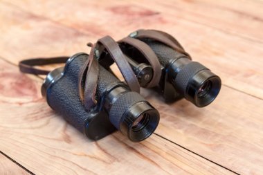 Eski Sovyet memur alan dürbün ordu için