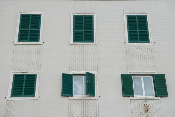 Janelas — Fotografia de Stock