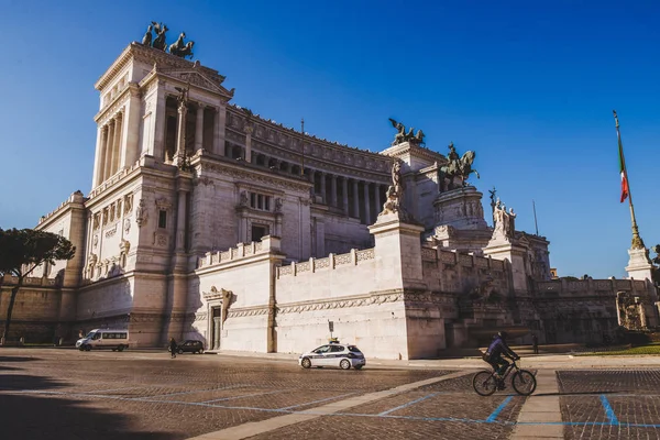 Rome, İtalya - 10 Mart 2018: güzel eski bina, Altare della Patria (Anavatan Altar)