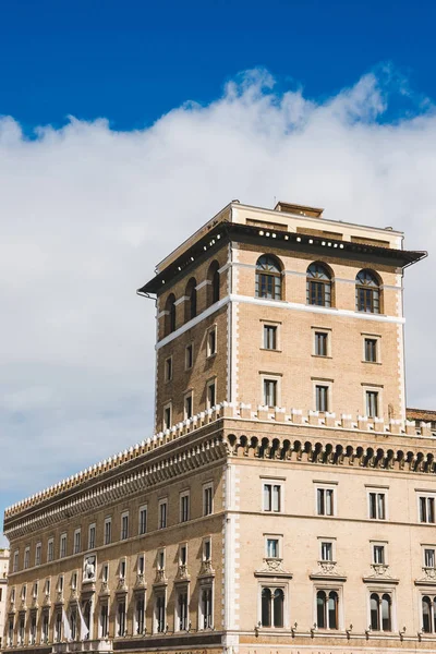 Palazzo Venezia — Free Stock Photo