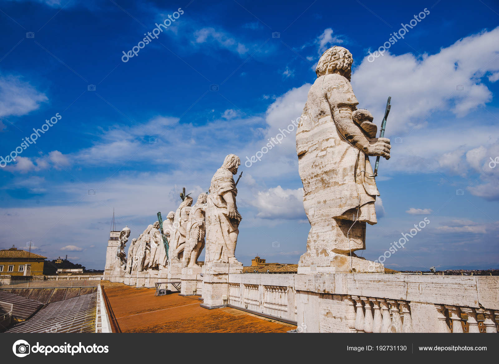 Statues Top Peters Basilica Vatican City Italy — Stock Photo