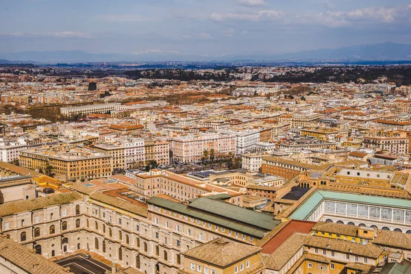 意大利罗马的街道和建筑物鸟瞰图 — 图库照片