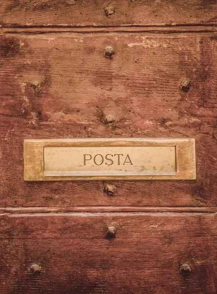 Post signboard on doors in Orvieto, Rome suburb, Italy — Stock Photo