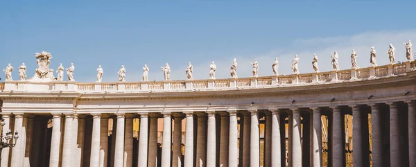 Statue e colonne — Foto stock