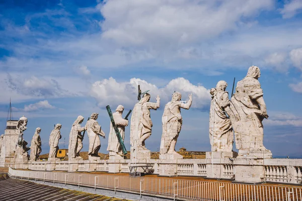 Estatuas - foto de stock