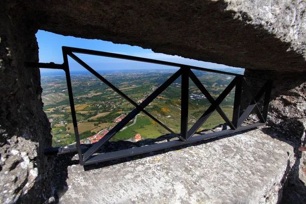Vue panoramique depuis les murs san marino b — Photo